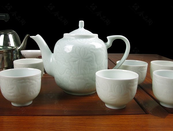 7头手工雕刻绿茶具