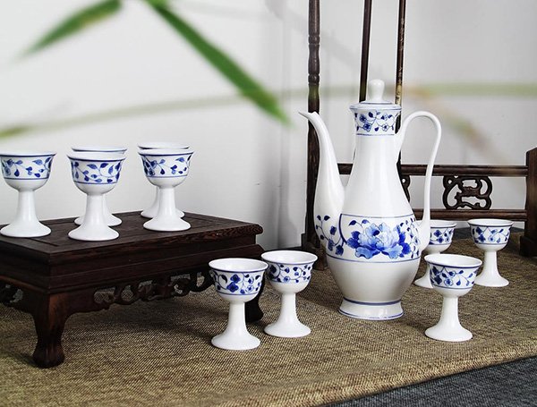 11头手绘青花酒具--花满园